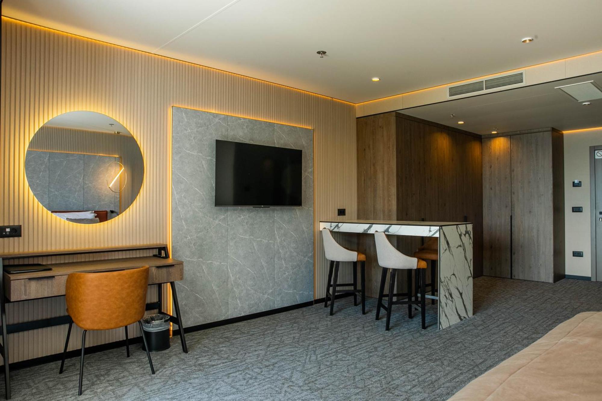 Hotel Medistone Omiš Dış mekan fotoğraf